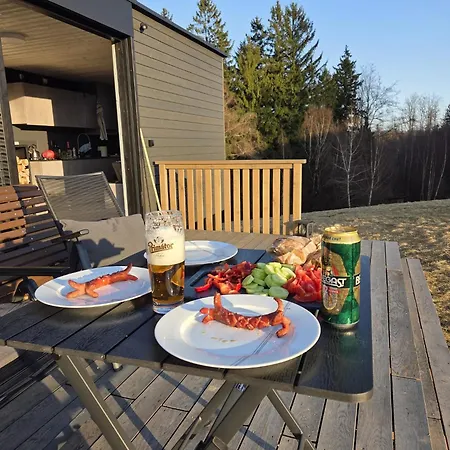 Holiday home Glamping Maringotka Na Hrane Pekla
