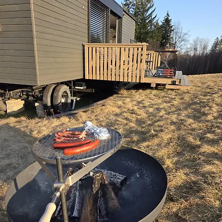 Glamping Maringotka Na Hrane Pekla * Dobrosov
