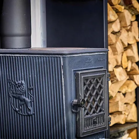 Prázdninový dům Glamping Maringotka Na Hraně Pekla *