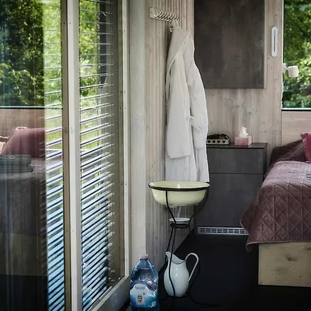 Glamping Maringotka Na Hraně Pekla Prázdninový dům *