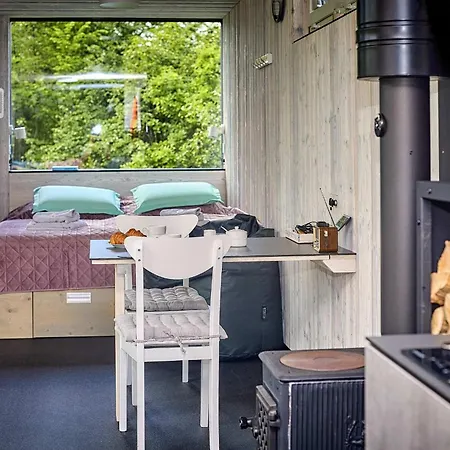 Glamping Maringotka Na Hrane Pekla Holiday home