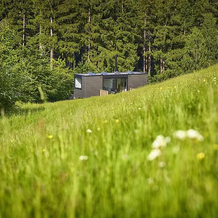 Holiday home Glamping Maringotka Na Hrane Pekla Dobrosov