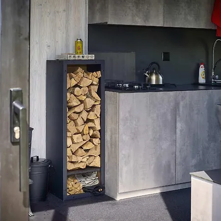 Holiday home Glamping Maringotka Na Hrane Pekla