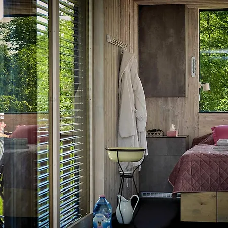 Glamping Maringotka Na Hrane Pekla * Dobrosov